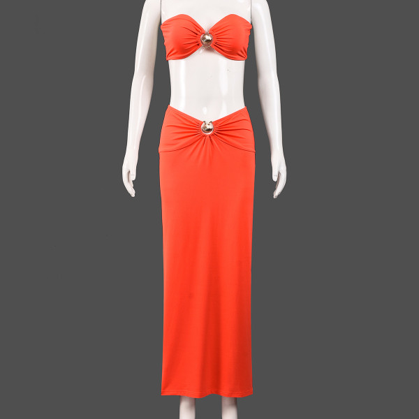 Hollow metal decoration, exposed navel, chest wrapped, backless long skirt two-piece set
