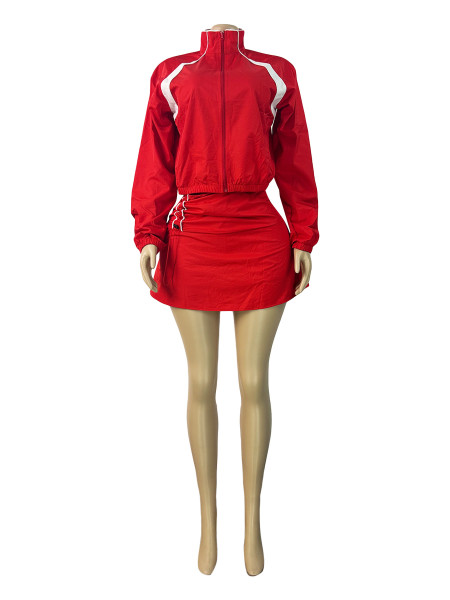 Long sleeved zipper contrasting stand up collar jacket with drawstring and pleated skirt