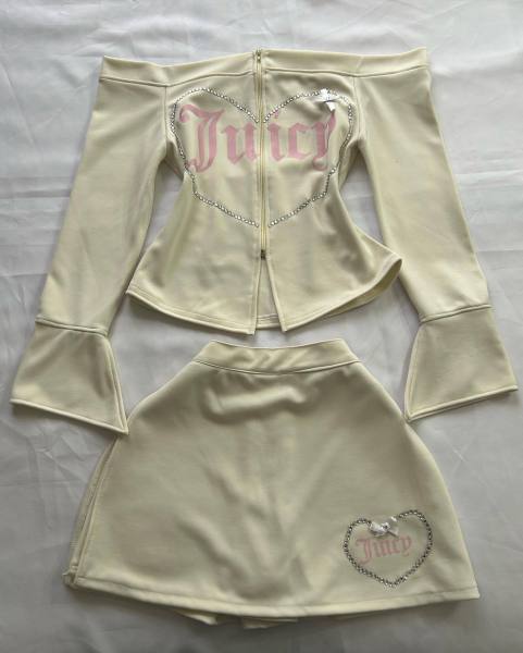 Hot stamping one shoulder cardigan and short skirt set