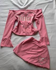 Hot stamping one shoulder cardigan and short skirt set