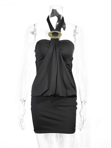 Hanging neck, exposed back, exposed shoulders, sexy, simple, pleated, hip hugging short skirt