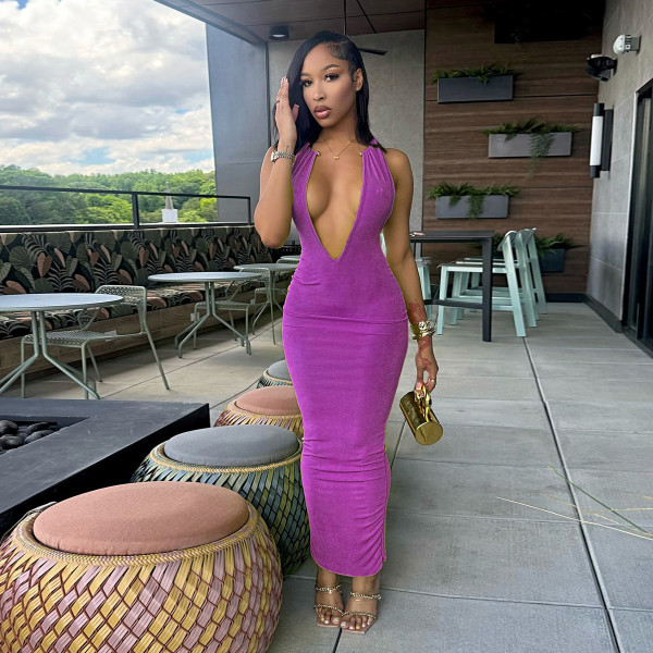 Deep V-neck metal hanging neck long dress