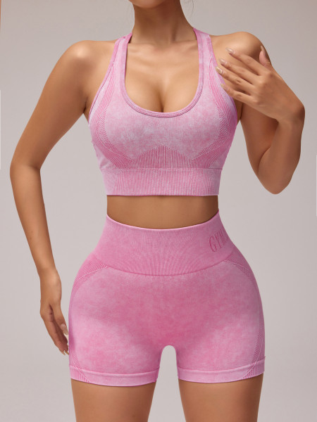 Seamless sports kit