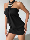 Hanging neck, exposed back, exposed shoulders, sexy, simple, pleated, hip hugging short skirt