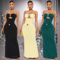 Strapless hollow metal flower wrapped buttocks long skirt Strapless hollow metal flower wrapped buttocks long skirt