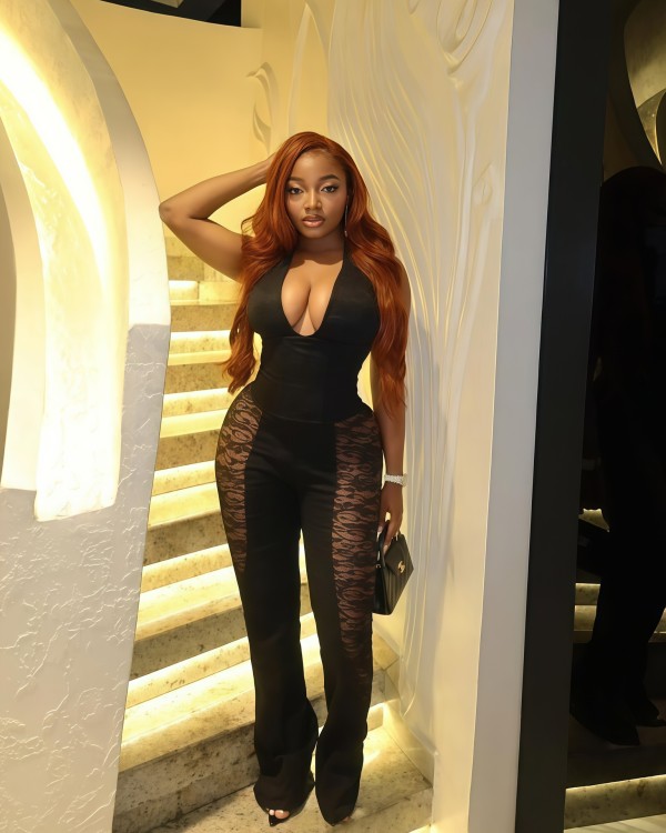 Sleeveless hanging neck backless V-neck tight long jumpsuit