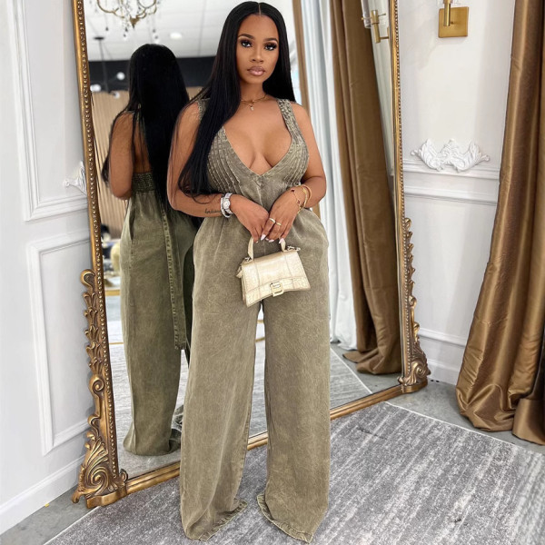 Cowboy jumpsuit, backless, sleeveless, loose fitting jumpsuit