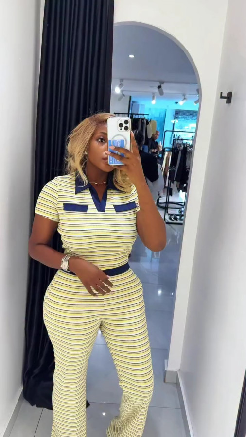Short sleeved contrasting collar top straight leg pants two-piece set