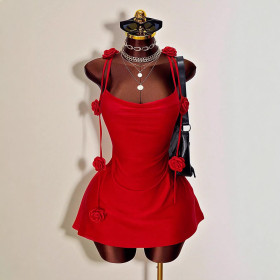 Backless dress and short skirt