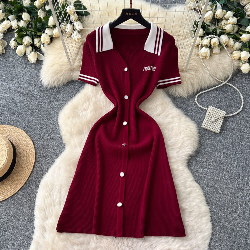 Collar short sleeved knitted dress
