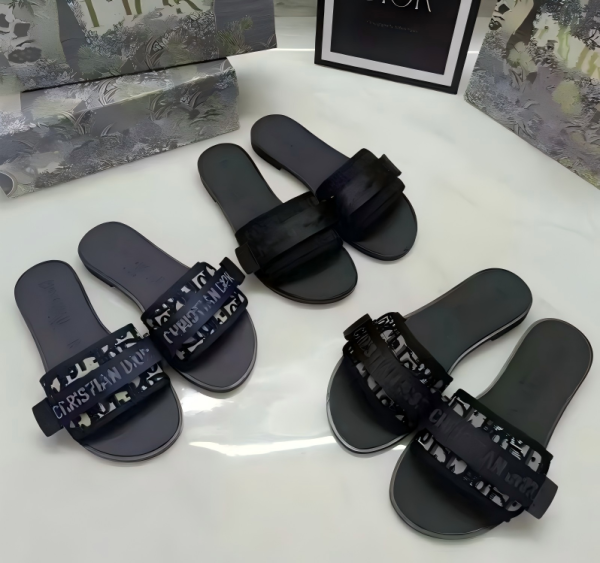 Embroidered Velcro lined flat slippers