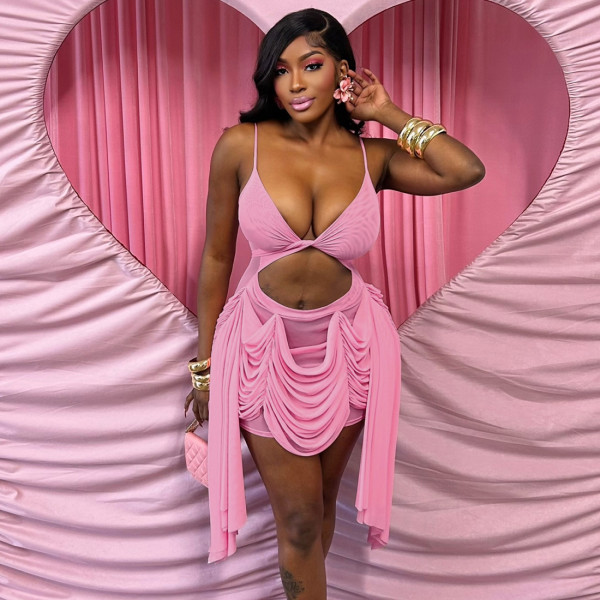 Solid color pleated see through crop top suspender dress with wrapped buttocks