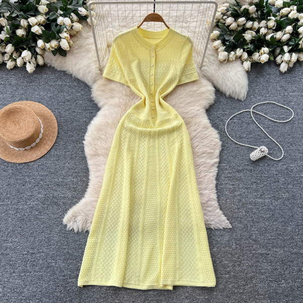 Nail bead round neck waist cinching knitted long skirt