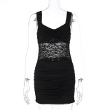 Sleeveless lace patchwork pleated hip hugging dress