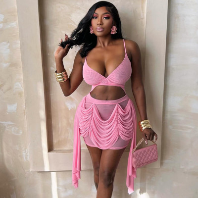 Solid color pleated see through crop top suspender dress with wrapped buttocks