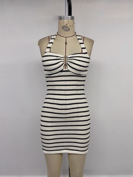Striped neck hanging skirt