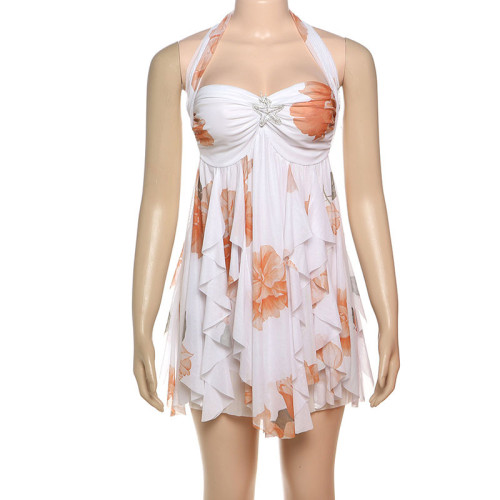 Hanging neck, exposed back, irregular skirt, short dress