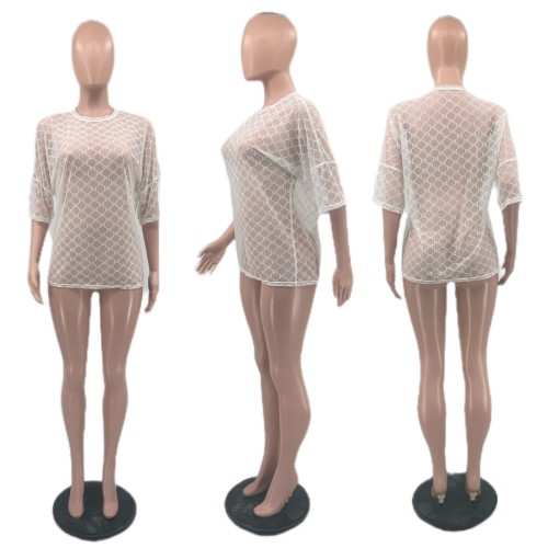 Perspective letter off shoulder sleeve mesh T-shirt