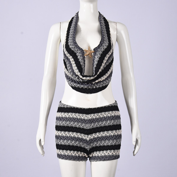 Umbilical contrasting suspender top and shorts set
