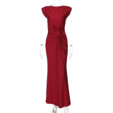 Wrinkled solid color sleeveless dress