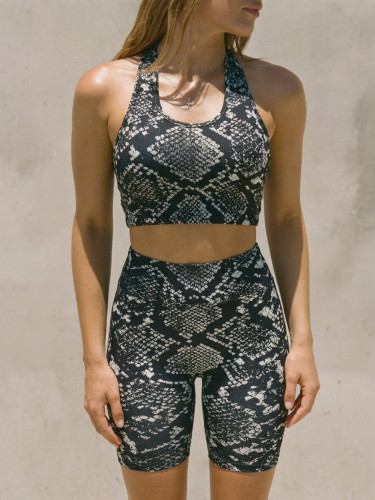 Printed sports neck hanging bra, high waist and hip lifting shorts set