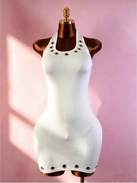 Hanging neck and hip hugging dress