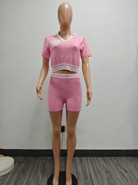 Flip collar contrasting knit shorts short sleeved set