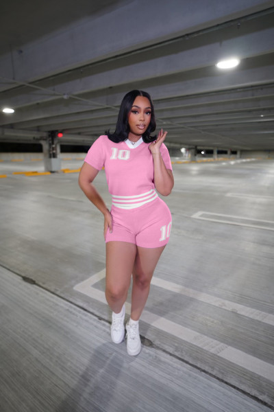 Flip collar contrasting knit shorts short sleeved set