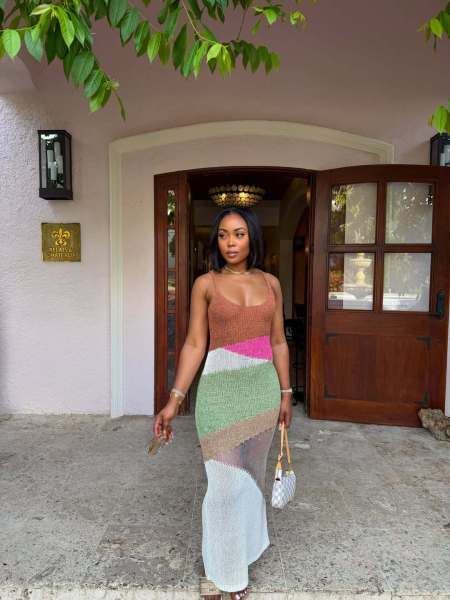 Color blocked knitted beach skirt