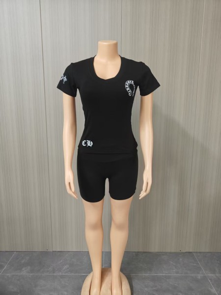 Two piece set of letter printed T-shirt and shorts
