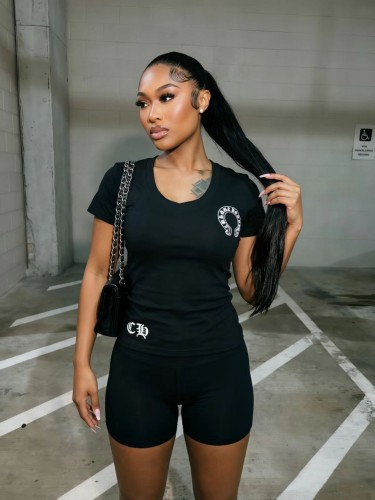 Two piece set of letter printed T-shirt and shorts