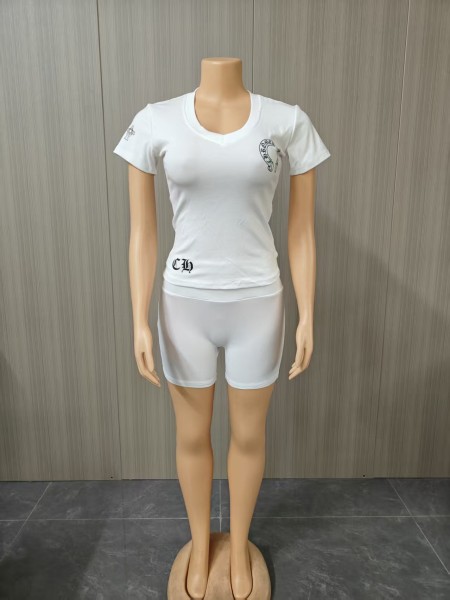 Two piece set of letter printed T-shirt and shorts