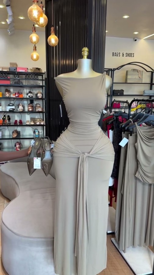 Sleeveless top with tied skirt set