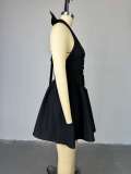V-neck hanging neck butterfly condensation back high waist short dress