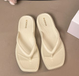 Flat bottomed toe sandals