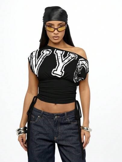 Oblique shoulder printed letter drawstring T-shirt