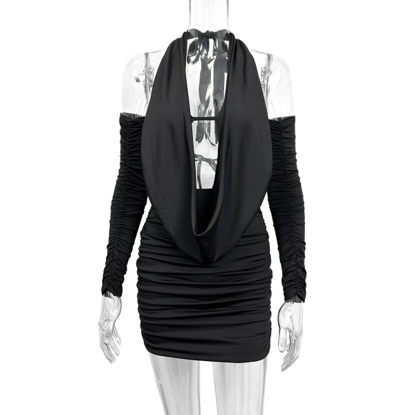 Backless long sleeved deep V-neck pleated hip hugging short skirt