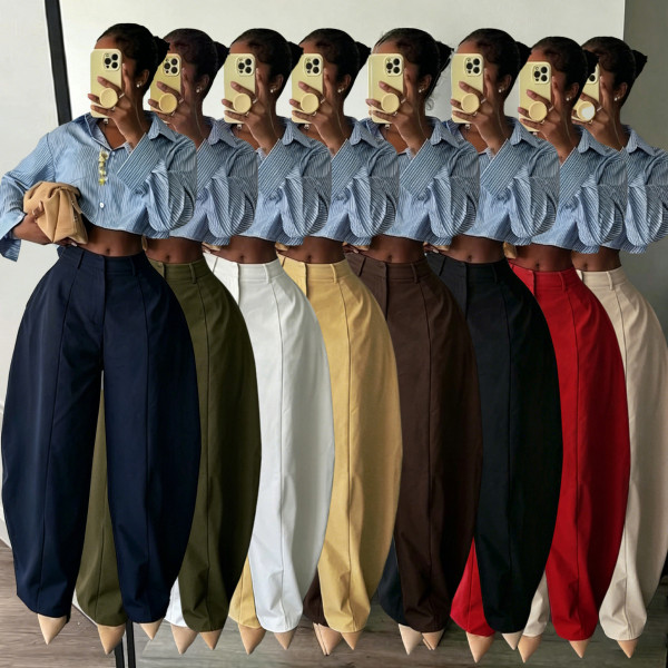 Loose silhouette pants