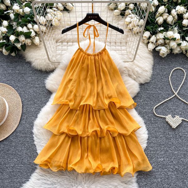 Hanging neck, suspender, ruffle edge, spliced cake skirt