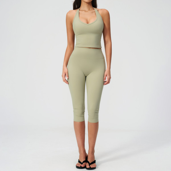Tank top sports suit