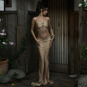 Chain splicing large backless pleated split hip hugging dress
