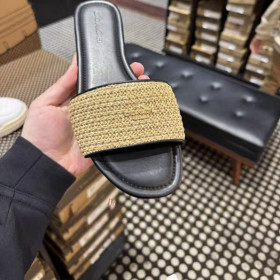 Flat bottomed flip flops with exposed toes