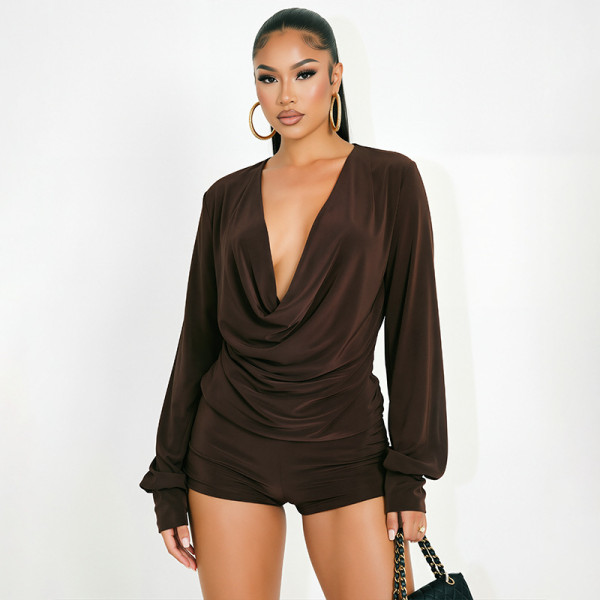Deep V-neck long sleeved top with pleats, paired with three part shorts set J26ST411