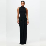 Round neck sleeveless waist cinching and hip hugging dress DFQ240782