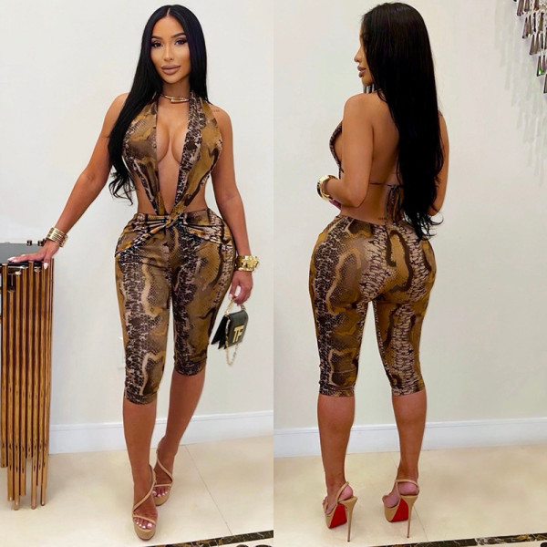 Hanging neck, exposed back, lace up jumpsuit, cropped pants J26JP296