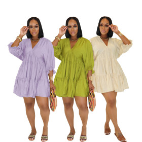 V-neck loose waist seven quarter sleeve pleated dress with large swing TW748