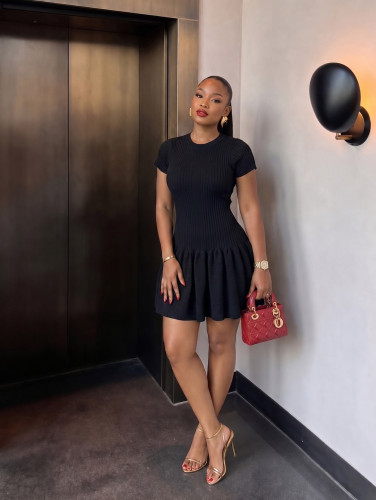 Short sleeved high waisted A-line knitted dress S1077226266289