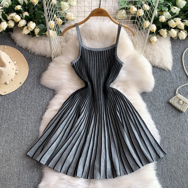 Backless camisole dress A973461046678