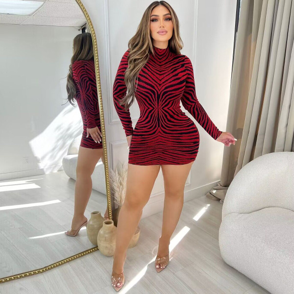 Positioning printed tight fitting high neck long sleeved short dress Y2625