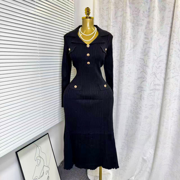 Collar long sleeved metal buckle waist knitted dress A981497376989